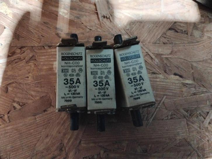 Meszekeringen 35 - 630 Ampere Mespatroon, Doe-het-zelf en Verbouw, Zwenkwielen, Gebruikt, Ophalen