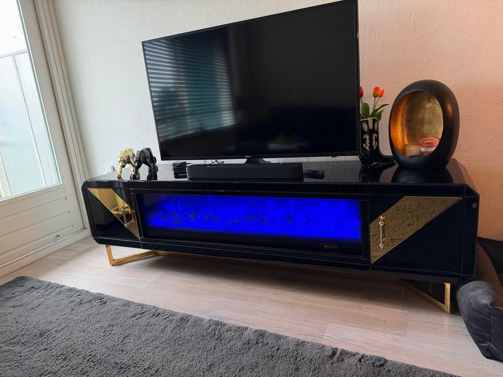 Luxe TV meubel met ingebouwde elektrische sfeerhaard, Huis en Inrichting, Kasten | Televisiemeubels, Ophalen, Zo goed als nieuw