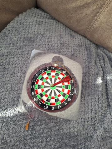 Kerstbal Dartbord - 10cm  Nieuw in verpakking! beschikbaar voor biedingen