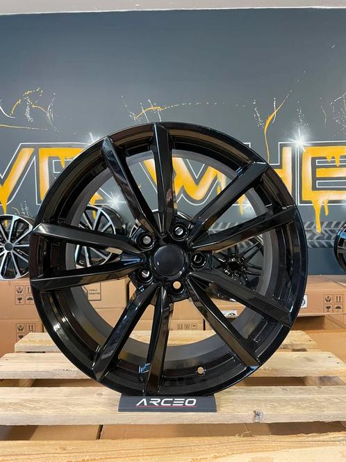 5x112 18 " NEW VW pretoria  look Sportvelgen Golf GTI CADDY, Auto-onderdelen, Banden en Velgen, Velg(en), Zomerbanden, 18 inch