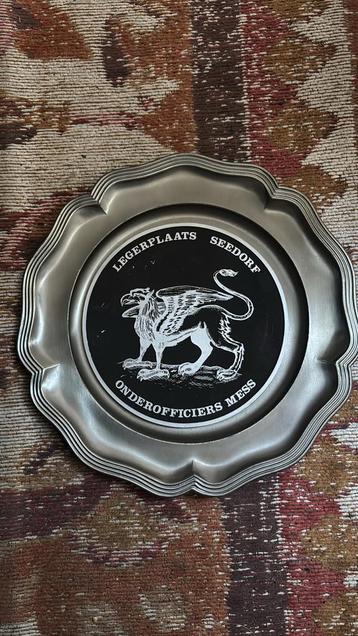 Tinnen herinneringsbord Legerplaats Seedorf beschikbaar voor biedingen