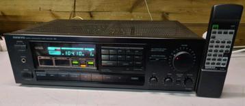 Onkyo R1 tx-840 receiver + afstandsbediening beschikbaar voor biedingen