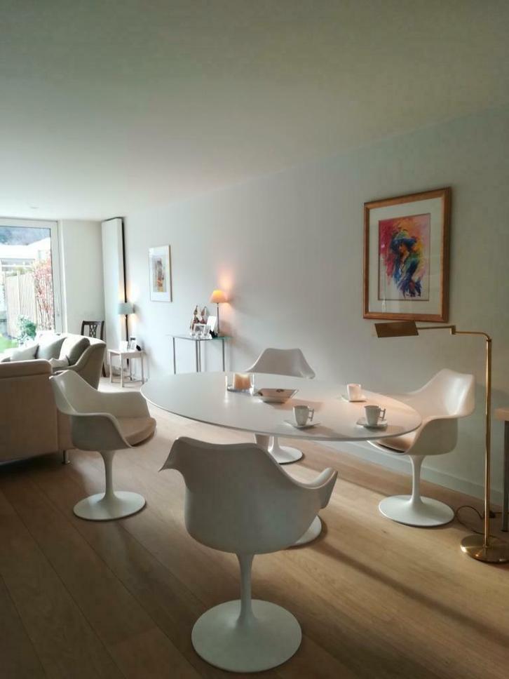 uitttrekbare tulipe tafels hout of laminated eero saarinen, Antiek en Kunst, Antiek | Meubels | Tafels, Verzenden