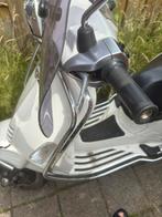 Vespa sprint 2017 (lichte schade), Fietsen en Brommers, Scooters | Piaggio, Ophalen, Zo goed als nieuw, Overige modellen