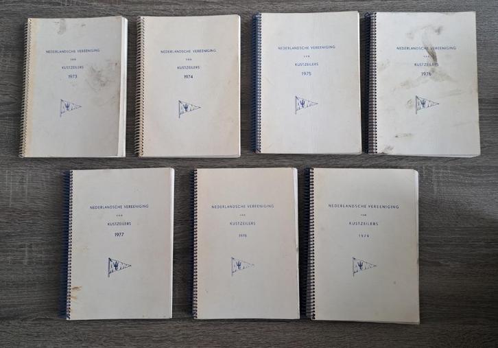 51 x Jaarboek Nederlandse Vereniging Kustzeilers - Gratis, Boeken, Sportboeken, Gelezen, Watersport en Hengelsport, Ophalen