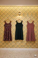 14135 flower power vintage wallpaper geel khaki swiet, Huis en Inrichting, Verzenden, 75 m² of meer, Oranje