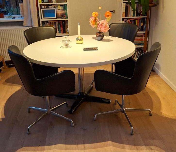 Musterring draaibare eetkamerstoelen - 4 stuks, Huis en Inrichting, Tafels | Eettafels, Gebruikt, Minder dan 50 cm, Minder dan 50 cm