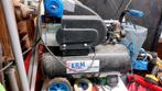 Compressor, Doe-het-zelf en Verbouw, Compressors, Gebruikt, 6 tot 10 bar, Ophalen of Verzenden, Minder dan 200 liter/min