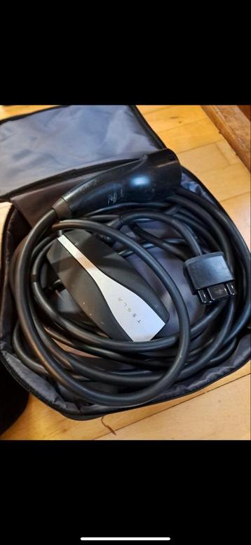 Tesla Mobile Connector / Thuis Lader beschikbaar voor biedingen
