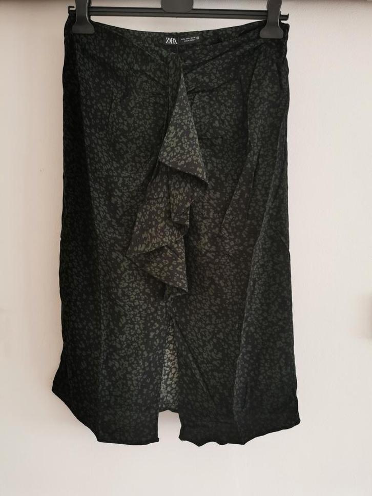 ZARA midi-rok met volant mt. M, Kleding | Dames, Rokken, Nieuw, Maat 38/40 (M), Groen, Onder de knie, Verzenden