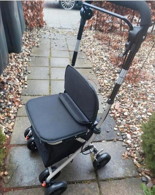 Rollator S, Diversen, Rollators, Nieuw, Lichtgewicht, Opvouwbaar, Ophalen of Verzenden