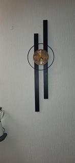 Moderne Wandklok met Gouden Wijzerplaat en verlichting, Ophalen, Zo goed als nieuw, Analoog, Wandklok