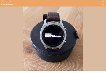 Samsung S3 horloge incl originele verpakking beschikbaar voor biedingen