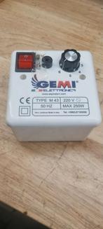 Nieuwe gemi electronic motor dimmer, Doe-het-zelf en Verbouw, Ophalen of Verzenden, Zo goed als nieuw
