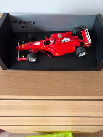 Minichamps Ferrari F300 Irvine 1:18 beschikbaar voor biedingen