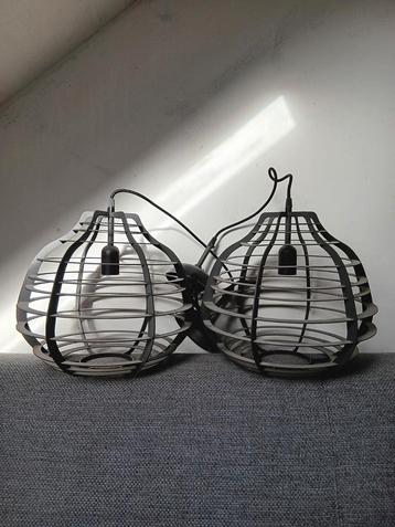 2 Stalen Lampen Antraciet Grijs beschikbaar voor biedingen