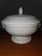 Wedgwood Dekschaal - 18cm - Klein Chipje, Ophalen of Verzenden