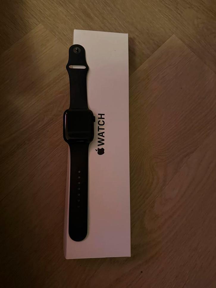 Apple Watch SE 2e gen 44mm - Midnight, Sieraden, Tassen en Uiterlijk, Smartwatches, Gebruikt, iOS, Zwart, Afstand, Waterdicht