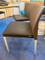 2 Stevige Stoelen van Kembo, Huis en Inrichting, Stoelen, Gebruikt, Twee, Bruin, Ophalen of Verzenden