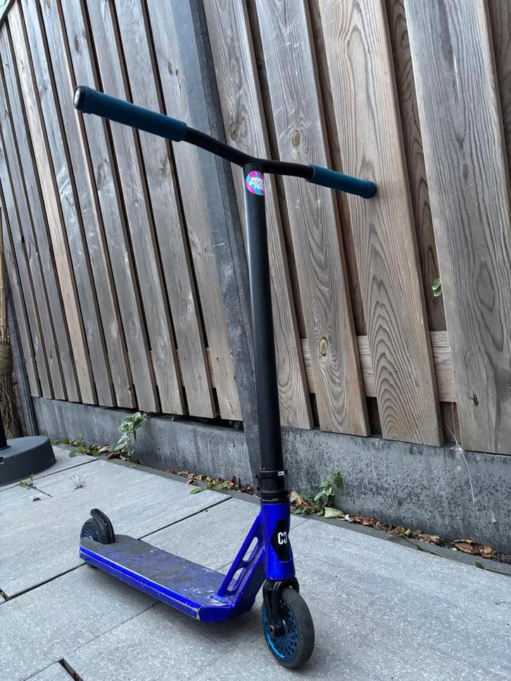 Custom Stuntstep, Fietsen en Brommers, Steps, Zo goed als nieuw, Kickbike, Ophalen