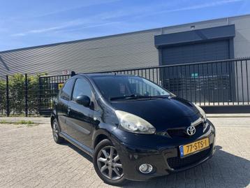 Toyota Aygo 1.0-12V Leer Luxe uitvoering Koppeling New beschikbaar voor biedingen