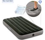 Intex  Luchtbed met ingebouwde voetpomp, Caravans en Kamperen, Ophalen of Verzenden, Ingebouwde pomp, Zo goed als nieuw, 1-persoons