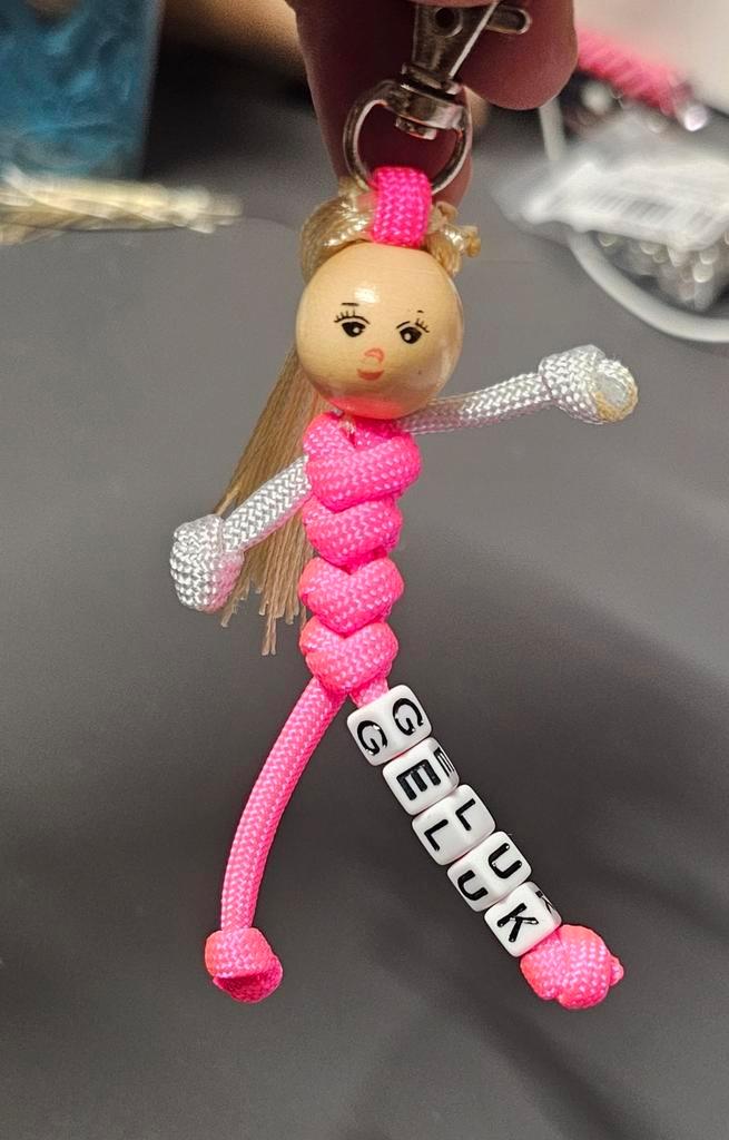 Paracord Gelukspoppetje Sleutelhanger, Hobby en Vrije tijd, Knutselen, Nieuw, Overige typen, Ophalen of Verzenden