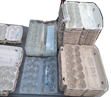 Eierdozen beschikbaar voor biedingen