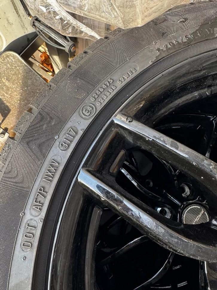 Winterbanden Mercedes A W177 205/50/17 met velgen, Auto-onderdelen, Banden en Velgen, Banden en Velgen, Winterbanden, 17 inch