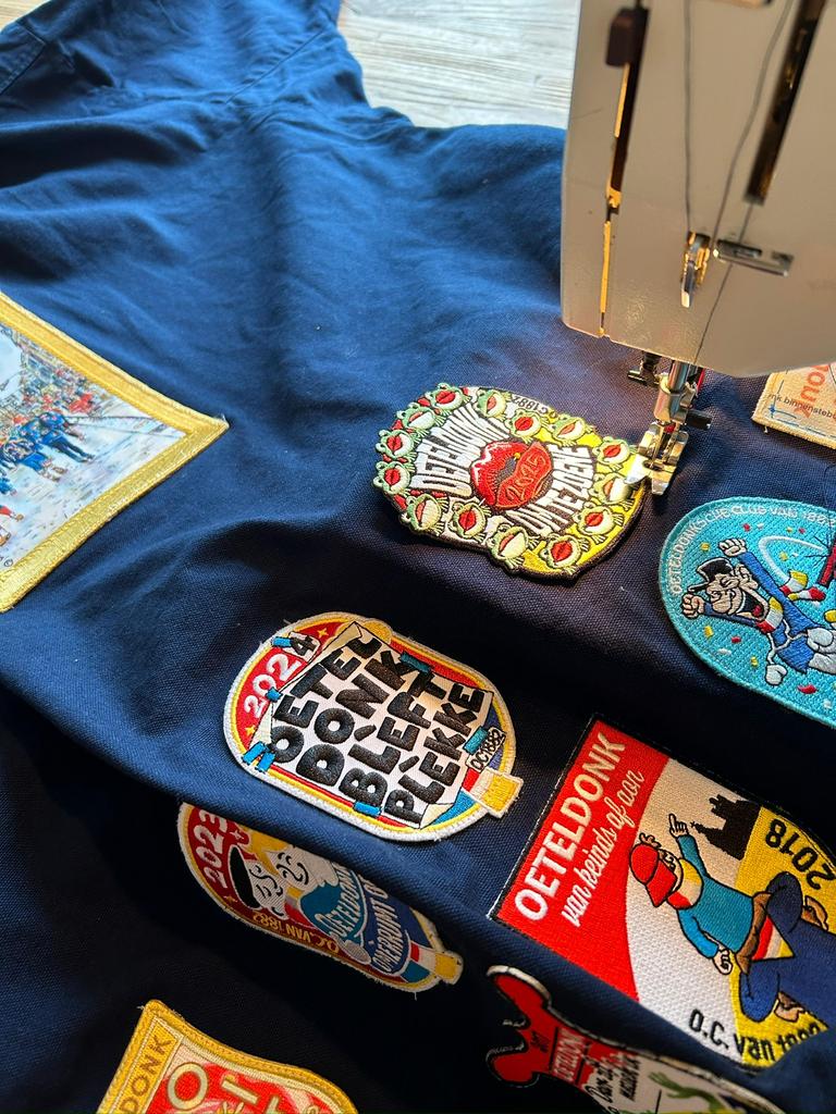 Oeteldonk emblemen naaien – €4,50 per stuk - Snelle service!, Ophalen, Carnaval, Overige maten, Zo goed als nieuw
