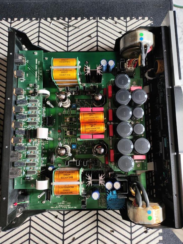 BAT VK-31SE Voorversterker - Topklasse!, Audio, Tv en Foto, Versterkers en Receivers, Gebruikt, Stereo, 120 watt of meer, Overige merken