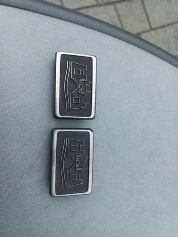 VW logo's emblemen.Golf 2 Rabbit wolfsburg. beschikbaar voor biedingen