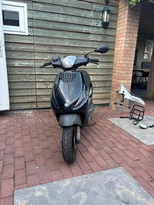 Piaggo Zip 4t 50cc, Fietsen en Brommers, Scooters | Piaggio, Gebruikt, Zip, Maximaal 45 km/u, Benzine, Ophalen