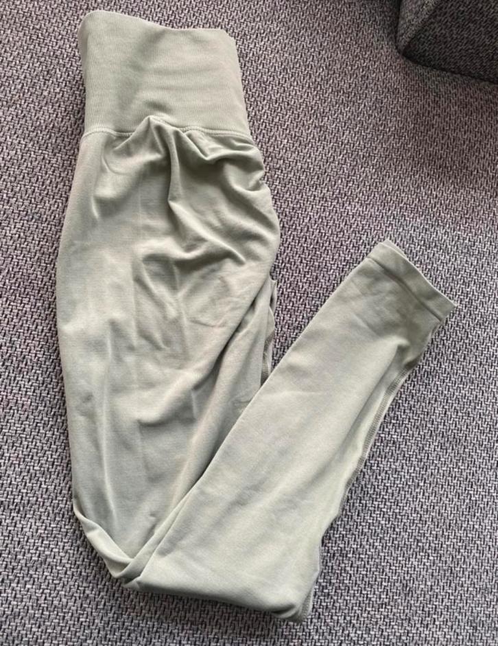 Sportlegging Maat S - Fitness, Hardlopen, Yoga, Kleding | Dames, Leggings, Maillots en Panty's, Gedragen, Legging, Maat 36/38 (S)