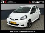 Toyota Aygo 1.0-12V Access Carplay Nieuwe Koppeling Nieuwe A, Voorwielaandrijving, Stof, Gebruikt, 4 stoelen