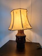 Retro country lamp houten voet met lederen kap, Ophalen of Verzenden, Gebruikt, Hout, Minder dan 50 cm