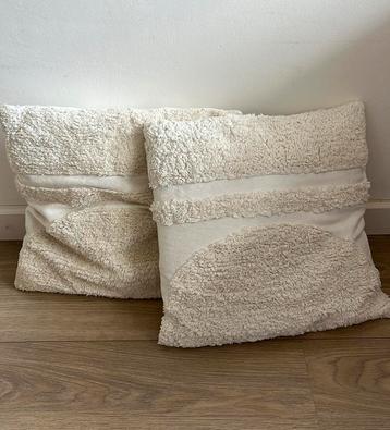 Leuke beige sierkussens / japandi