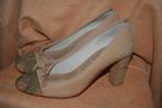 Lina Locchi, beige pumps, maat 37,5, Lina Locchi, Beige, Ophalen of Verzenden, Zo goed als nieuw