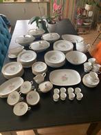 Porselein Servies, Krautheim Selb Bavaria. Roos, gouden rand, Antiek en Kunst, Antiek | Servies compleet, Ophalen