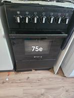 Gasfornuis hele goed €40 nu ik ga buitenland, Witgoed en Apparatuur, Zo goed als nieuw, Gas, 4 kookzones, Ophalen of Verzenden