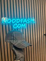 Burberry Pet, Ophalen of Verzenden