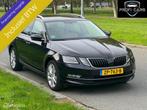 Skoda Octavia Combi 1.5 TSI Automaat BTW Navi Camera Park As, Auto's, Skoda, Gebruikt, Euro 6, 150 pk, Zwart