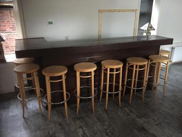 Bar beschikbaar voor biedingen