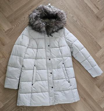 Warme winterjas, maat XL beschikbaar voor biedingen