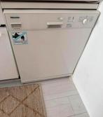 Miele vaatwasser met een aparte bestek ruimte, Ophalen, Minder dan 85 cm, Minder dan 10 liter, Zo goed als nieuw