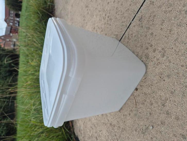 Emmers 3, 5, 8 en 10 liter met deksel, Huis en Inrichting, Emmers, Nieuw, Kunststof, Met deksel, Ophalen of Verzenden