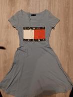 tommy hilfiger blauw/grijs jurkje mt s/m, Kleding | Dames, Jurken, Gedragen, Blauw, Ophalen of Verzenden, Boven de knie