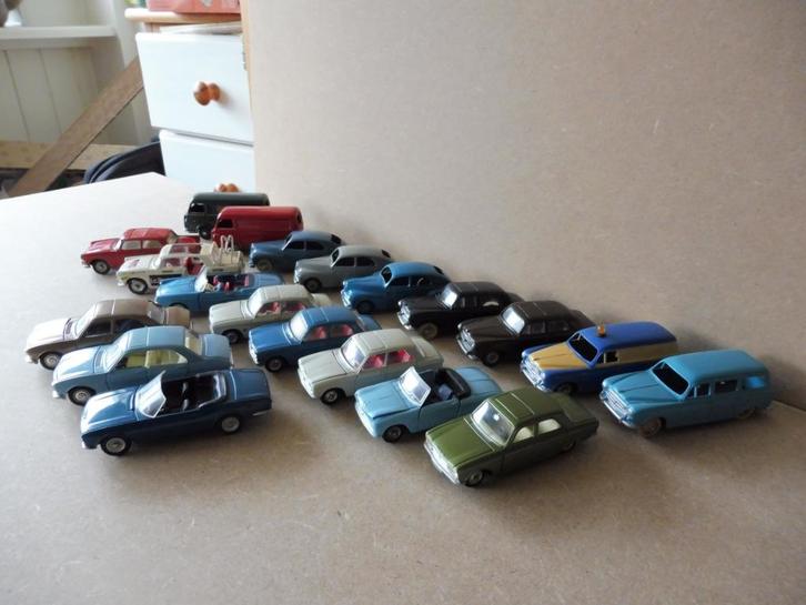 Dinky Toys Peugeot, Hobby en Vrije tijd, Modelauto's | 1:43, Gebruikt, Auto, Dinky Toys, Ophalen of Verzenden