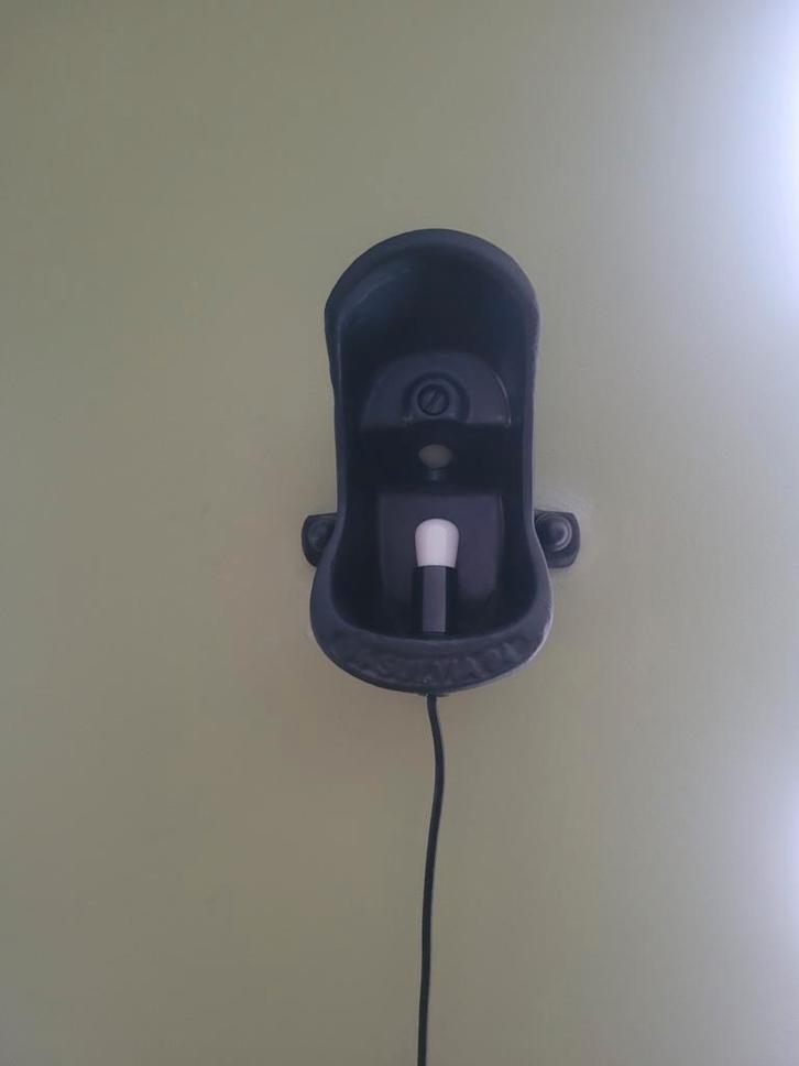 Wandlamp gemaakt van een oude waterbak, Huis en Inrichting, Lampen | Wandlampen, Gebruikt, Metaal, Ophalen of Verzenden