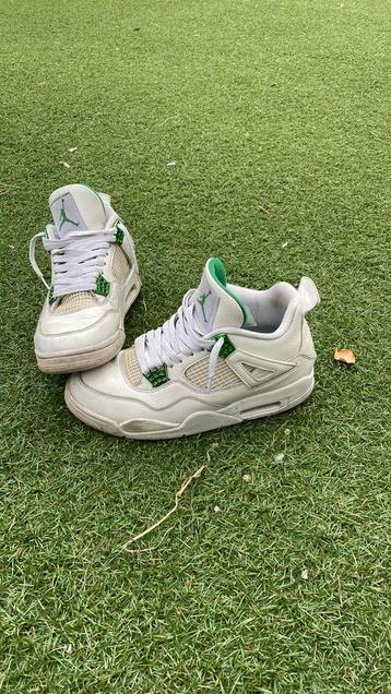 Jordan 4 metallic green beschikbaar voor biedingen